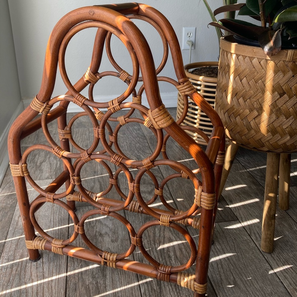 Boho wicker ratten wine rack